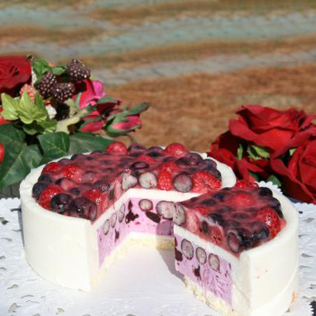 冷凍便 濃厚ブルーベリーチーズケーキ 有機jas認証ブルーベリーたっぷり使用 ベリーベリー 農業生産法人 ブルーベリーファーム オンラインshop