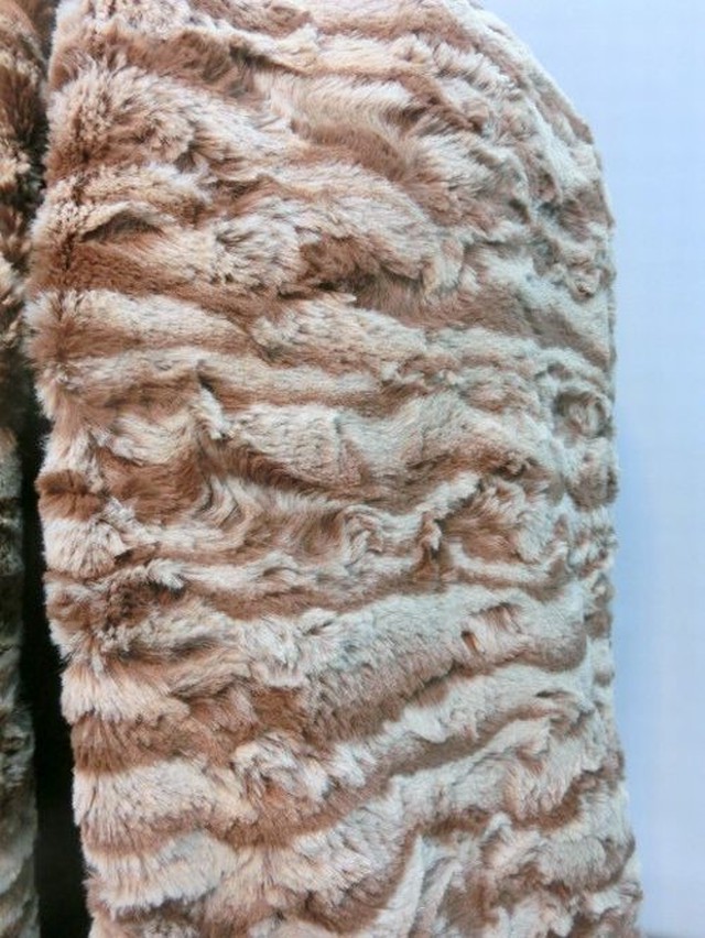 ストール ファッション小物 レディースファッション 秋冬 フェイクファー アニマル柄ストール エコファー アニマル柄 袋縫い 両面ふわふわ 肩から掛けたり ひざ掛け オシャレ 3001 Tre Fiore
