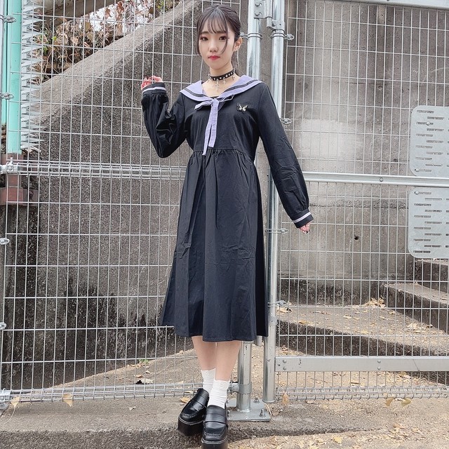 胸蝶ワッペンボウタイセーラーワンピース Burlesque