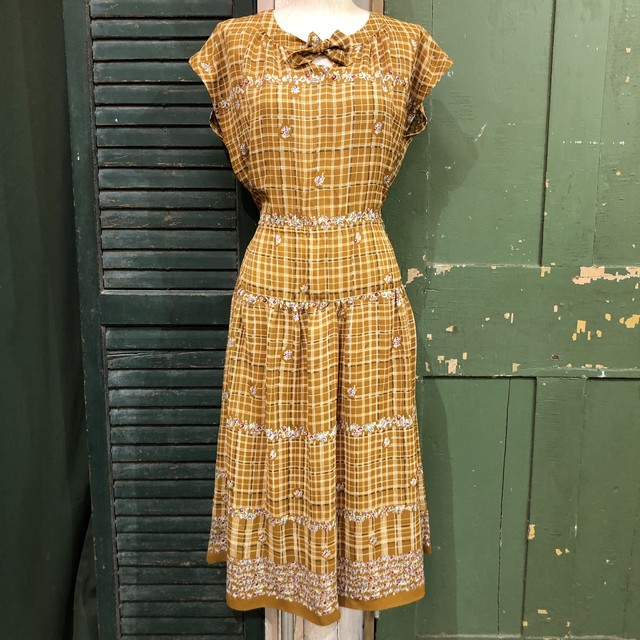 チェック 花柄 レトロワンピース Vintage Used Clothing Mosh Pit