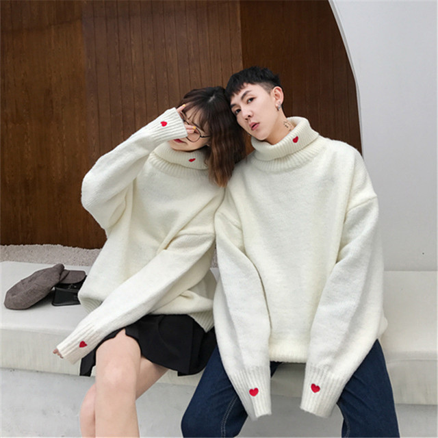 ペアルック セーター 白 黒 冬 ニット ワンポイント シミラールック デート Pairmo