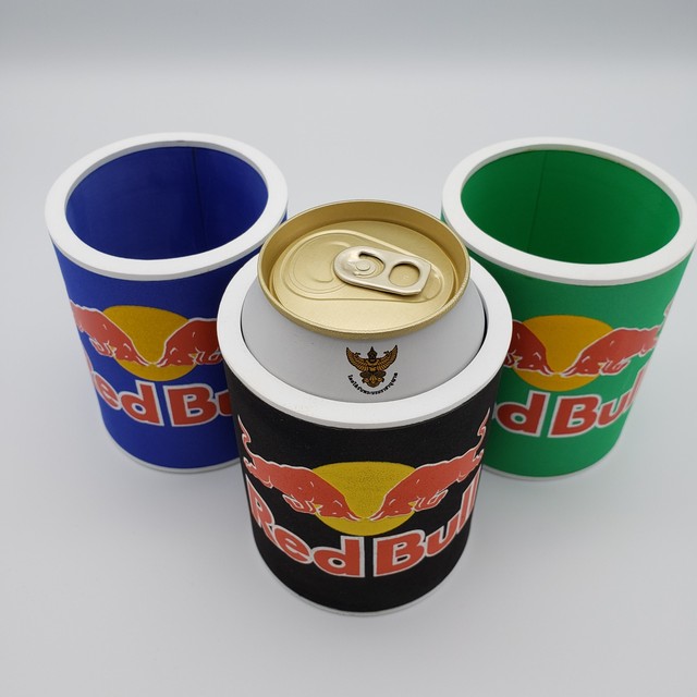 タイ雑貨 保冷缶ホルダー 缶ビールクーラー Red Bull レッドブル ３色セット Kikiribon