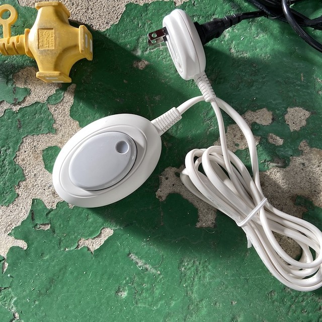 国内配送 オリジナル完成品 キッチンカー許可用 2槽式ミニステンレスシンク 12v 100v電源コード付き 蛇口を捻るとミニポンプで水を吸い上げます キャンプなどでも活躍 絶妙 Tiendabudada Com