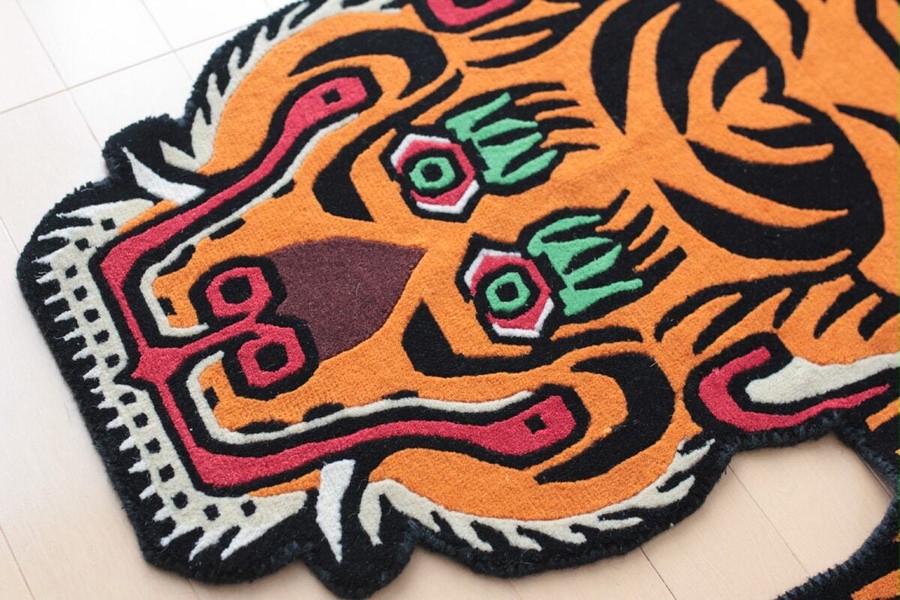 【ウール サイズL】ネパール製手織り Tibetan Tiger Rug（チベタン 