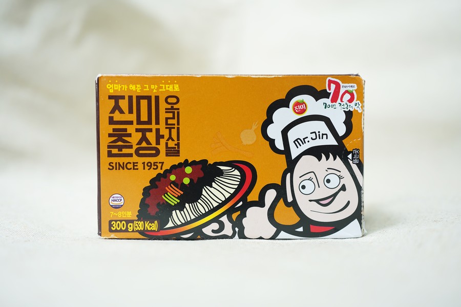 418円 く日はお得♪ チャムグル 眞味 チュンジャン 韓国チャジャン麺の黒味噌 300g