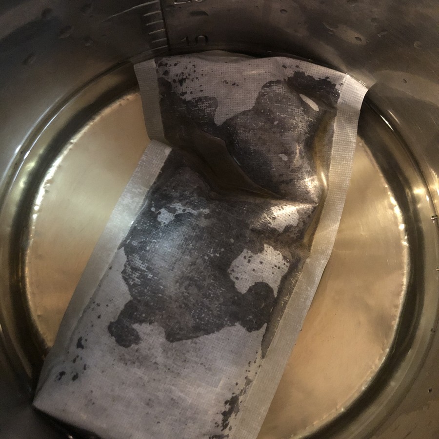 1パックにつき1.1Lの水。密閉しすぎない様に常温で12時間で出来上がり！