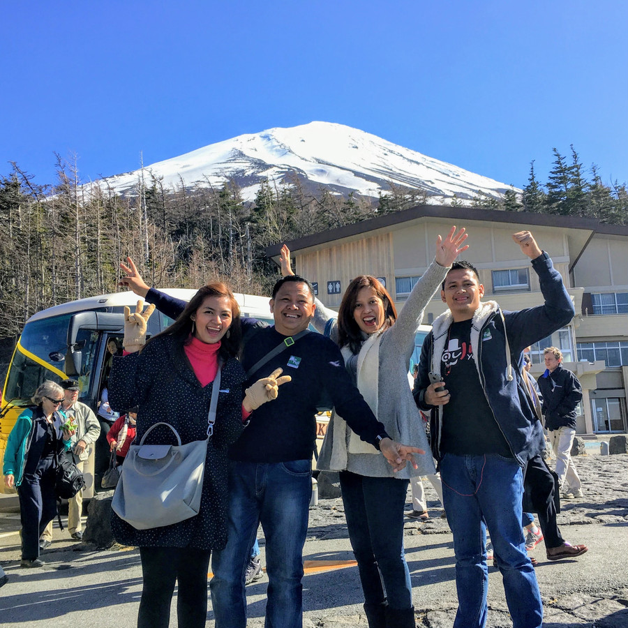 Enjoy beautiful view from Mt Fuji