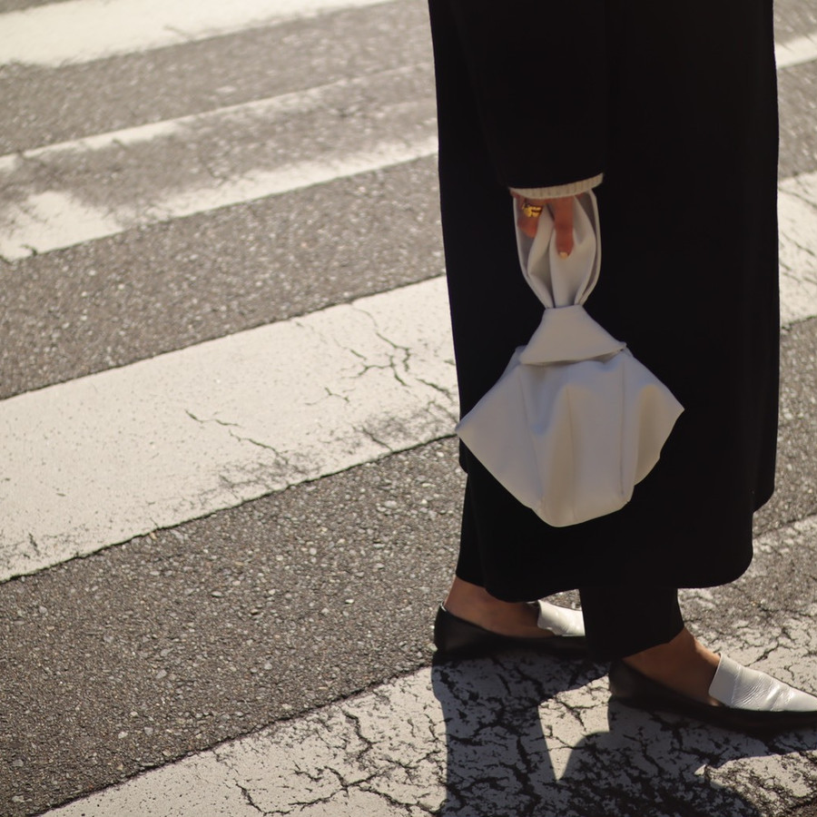 minimal eco leather bag (white) | yay powered by BASE