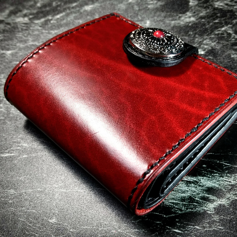 ルガト革の二つ折り財布「赤黒」 イタリアンレザー「ルガトショルダー 