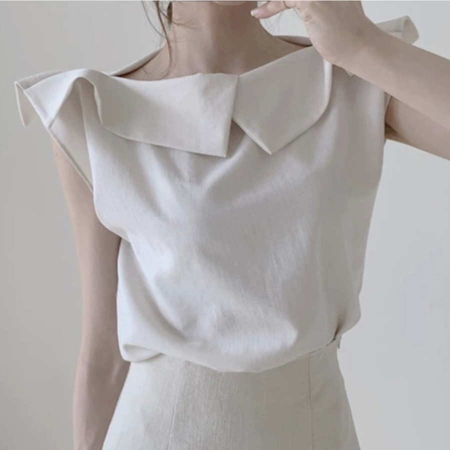 design collar sleeveless tops［2 color］